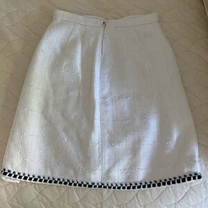 Ann Taylor summer skirt with black trim